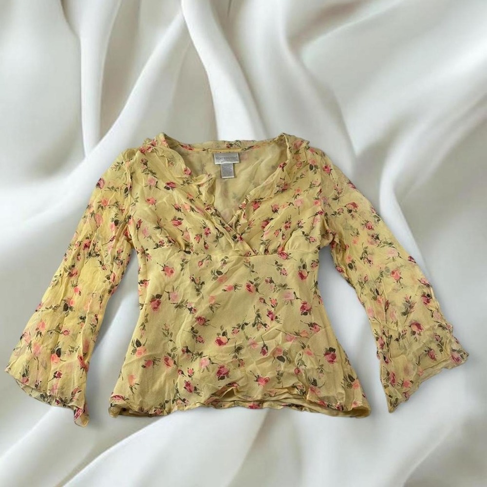 Worthington 100% silk yellow pink floral tie back babydoll top bell sleeves y2k